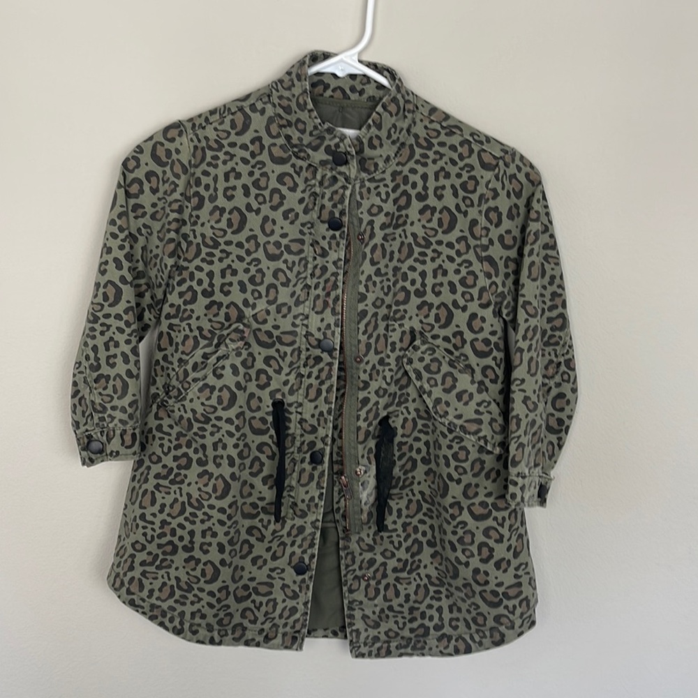ZARA KIDS leopard print coat size 6. inside vest detachable